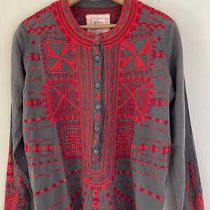 JOHNNY WAS Biya Grey Top; Red Embroidery: NWOT!! XS (Runs Large): P2P 20 3/4"